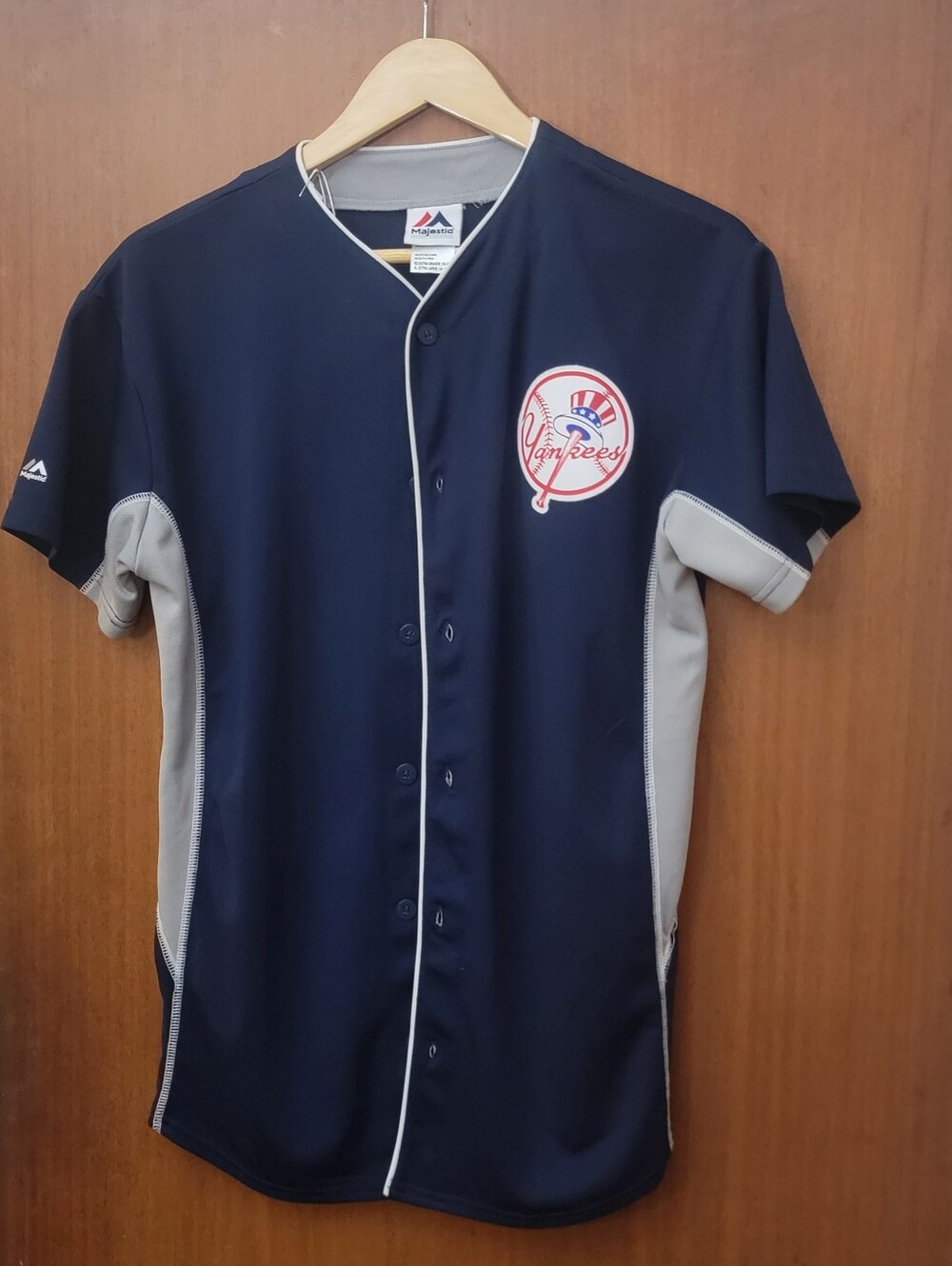 Derek Jeter New York Yankees Majestic Jersey Boys XL (18-20)